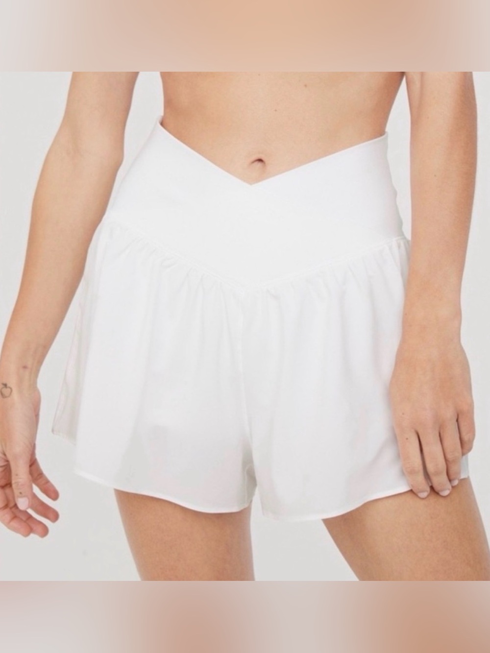 Aerie Offline Real Me Crossover Flowy White Shorts
